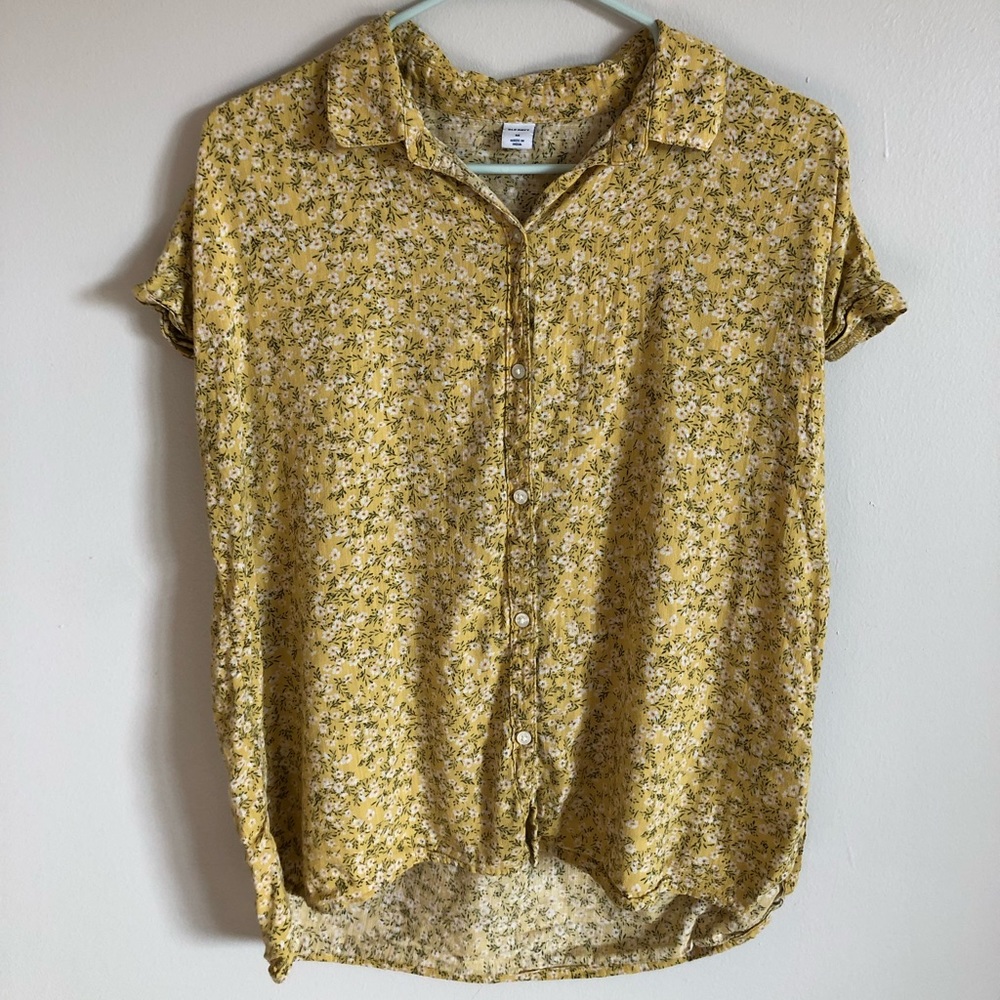 Old Navy button up yellow floral shirt